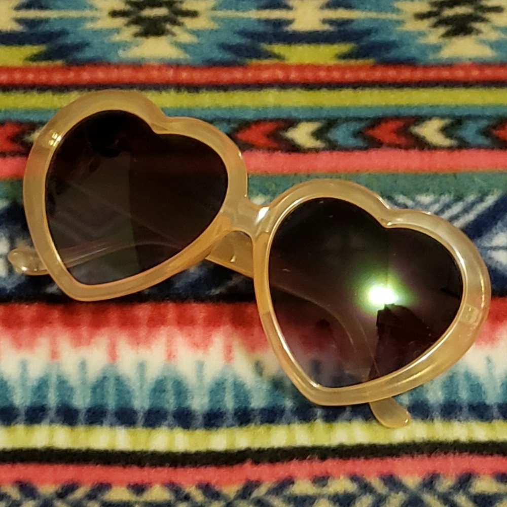 FUNKY Heart Shaped Sunnies!